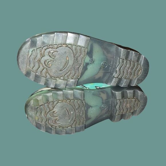 WESTERN CHEIF Toddler Shark Chase Light Up Rain Boots Size 10 - Picture 6 of 7